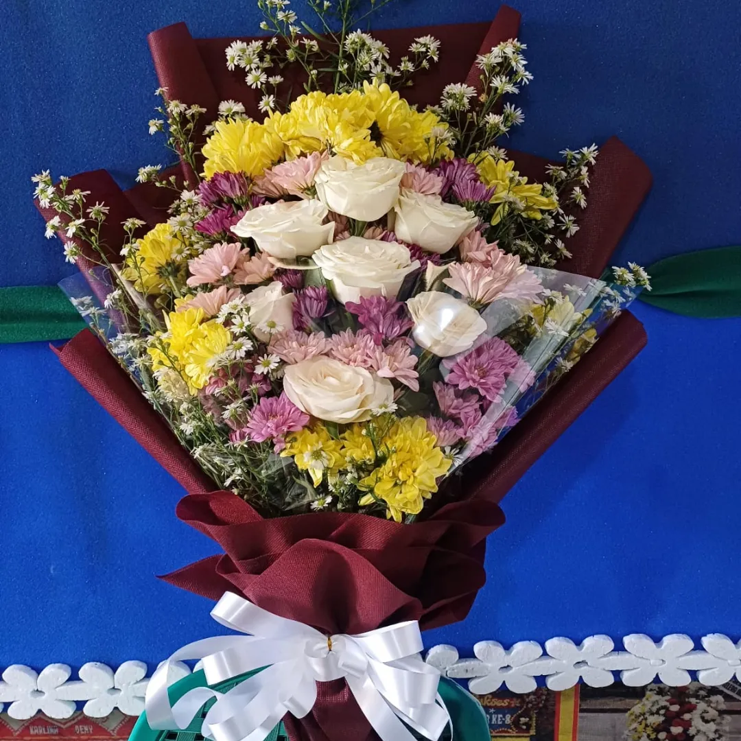 Buket Mawar 10